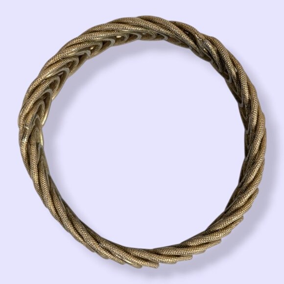 Round Gold Link Bracelet - Picture 5 of 6